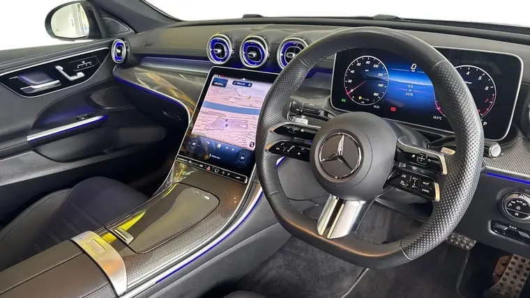 2025 Mercedes-Benz C200 AMG Line, photo 7